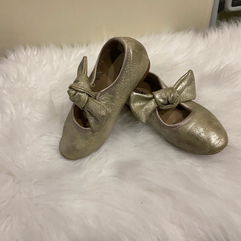 Dressy shoes